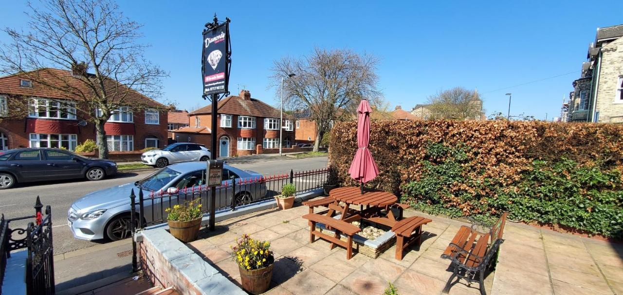 Diamonds Guest House York Exterior photo